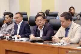 Utut sebut tak usah khawatir dwifungsi karena RUU TNI membatasi