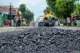 Perbaikan jalan rusak di jalur mudik Tulungagung