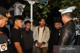 Polres Cianjur tingkatkan patroli malam tekan aksi perang sarung