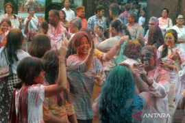 Balinese and Indians Celebrate Holi Festival in Denpasar
