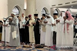 Menag peringati Nuzulul Quran di Masjid Sheikh Zayed Solo