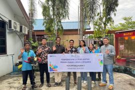 PLN UIP KLB inisiasi pengelolaan lingkungan berkelanjutan dengan pemasangan biopori