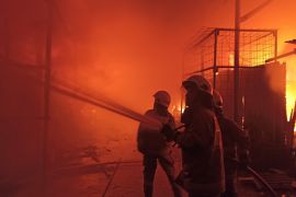 35 kios di Pasar Poncol hangus terbakar