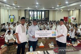 Jamkrindo Syariah salurkan zakat usaha Rp902,3 juta lewat Baznas RI