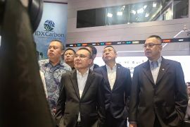 Pimpinan DPR-Komisi XI kunjungi BEI pantau penurunan IHSG