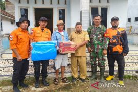 Angin kencang di Bangka Barat rusak 10 rumah warga Desa Kapit