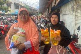 Program Operasi Pasar Bersubsidi  di Sukabumi gunakan sistem siapa cepat dia dapat