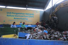 Pembuangan ke TPA Rawa Kucing masih didominasi sampah organik