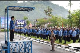 Bupati Hendrajoni minta BPKAD segera cairkan TPP dan THR