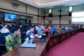 Menhub dan Gubernur Sulsel siapkan kelancaran angkutan Lebaran 2025