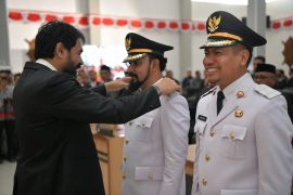 Mualem minta Bupati Aceh Timur tertibkan perusahaan sawit