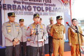 Kapolri turun ke Posko Terpadu, Pastikan kesiapan personel Operasi Ketupat 2025