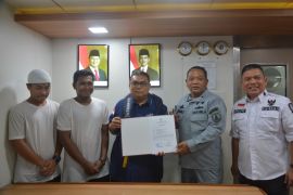 Tiga nelayan Indonesia yang memasuki perairan Malaysia dipulangkan