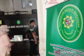 Tiga terdakwa korupsi pipa air limbah di Makassar jadi tahanan kota