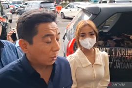 Konten kreator Fuji dan kuasa hukum datangi Polres Jaksel terkait penggelapan agensi