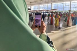 Pemudik di Bandara Balikpapan  dihibur pawai Ramadhan