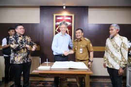 Gubernur Jateng tawarkan tiga proyek investasi ke Tiongkok