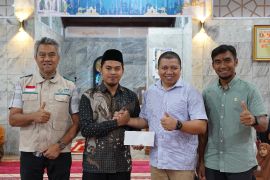 Gelar Acara Berkah Ramadhan, YBM PLN UID Sumbar Salurkan Rp932,9 Juta untuk Ribuan Penerima Manfaat
