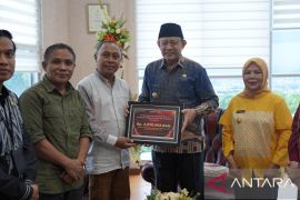 Gubernur Gorontalo: Pengembalian sisa anggaran pilkada wujud efisiensi