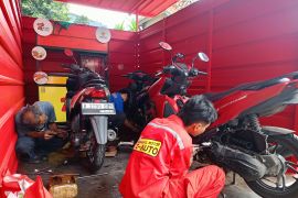 Warga lebih yakin mudik usai ikut layanan servis motor gratis Baznas