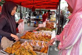Satpol PP WH Banda Aceh tertibkan enam warung yang buka siang hari saat Ramadhan