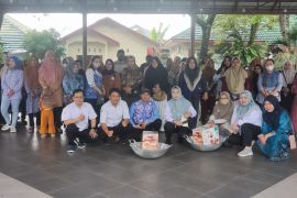 DKP3 Banjarmasin bantu pengolahan dan pemasaran hasil perikanan Poklahsar