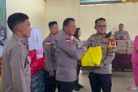 Polres Mimika gelar bazar Ramadhan Presisi Polri 2025