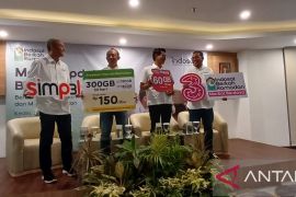 Perusahaan telekomunikasi perkuat konektivitas sepanjang jalur mudik Lebaran 2025