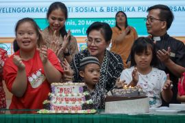 PGI berbagi bahagia bersama disabilitas jelang HUT Ke 75