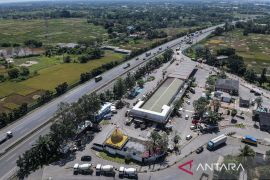 Persiapan rest area KM 43 Tol Tangerang-Merak jelang arus mudik