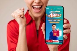Telkomsel bagikan THR Lebaran miliaran rupiah untuk pemenang grand prize program Digosok Hepi