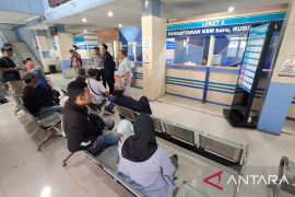 Penunggak pajak kendaraan Kota Sukabumi manfaatkan program Gubernur Jabar