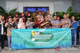 Pelindo Pangkalbalam bagikan 500 takjil buka puasa Ramadhan