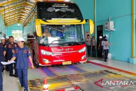 Dishub Kabupaten Tangerang lakukan "ramp check" bus mudik gratis