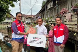 Pertamina bantu  warga terdampak banjir di Jambi