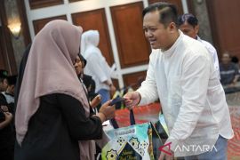 LKBN ANTARA Jatim gelar buka puasa dan berbagi dengan anak yatim
