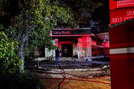 Api di Hana Bank Jalan Dago Padam Setelah 3,5 Jam