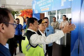 Gubernur pantau aktivitas pemudik di Bandara Tjilik Riwut