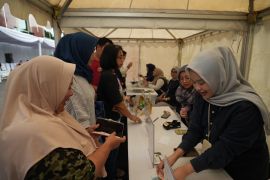 60 ton minyak goreng-gula diserap masyarakat di GPM