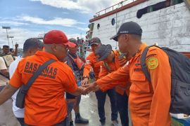 Tim SAR cari nelayan hilang kontak di perairan  Jailolo