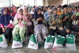 Akhiri Safari Ramadhan, Wamensos Agus sambangi Magelang