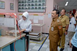 Gubernur Jateng cek kepatuhan pembayaran THR