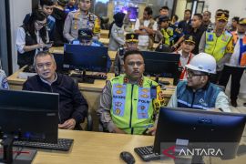 Menhub pantau arus mudik di Pelabuhan Merak