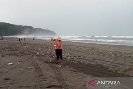 Dispar Bantul kerahkan 47 tenaga kebersihan wisata atasi sampah libur Lebaran