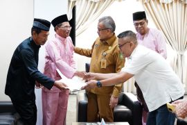 Pemko Batam angkat dua juru pelihara cagar budaya