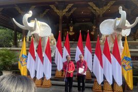 Gubernur Bali: Retribusi wisman langsung diserahkan ke desa adat