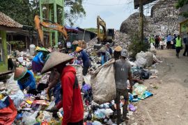 Pemkot Pekalongan lakukan percepatan penanganan darurat sampah