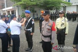 KAI Madiun gelar apel pasukan kesiapan angkutan Lebaran 2025