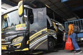 Arus mudik di terminal Arjosari Malang