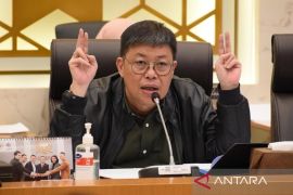 Alex Indra Lukman : Presiden perintahkan Bulog serap panen petani tanpa batasan kualitas dan kuantitas